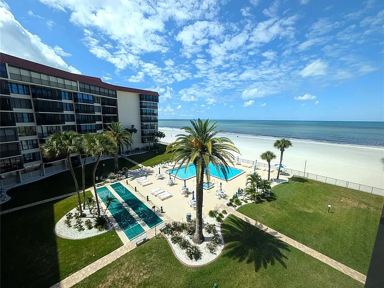 18304 Gulf Blvd #406 — Photo 8
