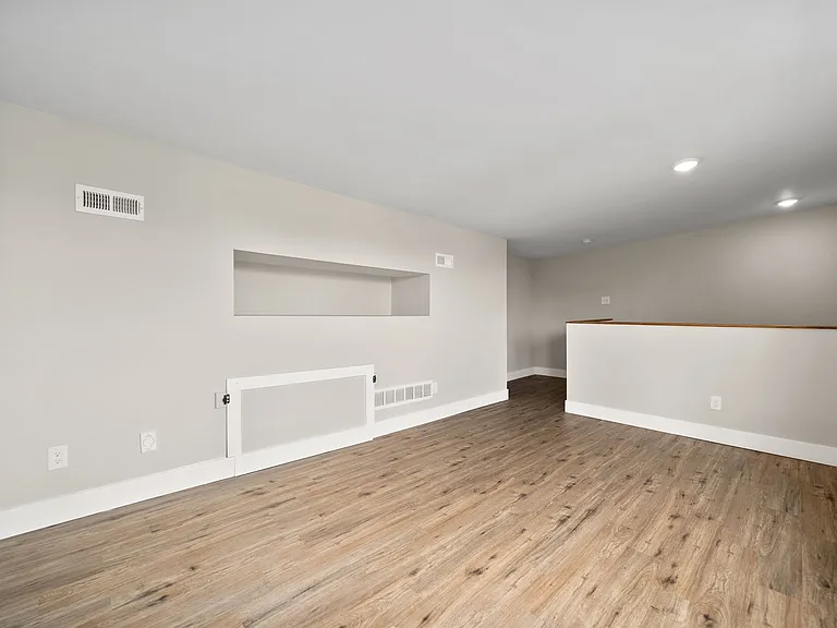 1629 Forest Ave — Photo 20