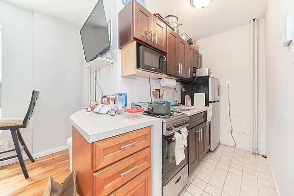 Rented by Living New York | media 9