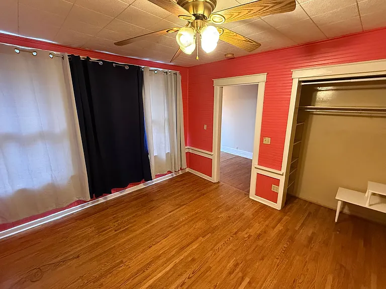 1414 S Carson Ave — Photo 12