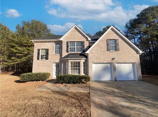 6876 Wildboar Dr, Fairburn, GA 30213