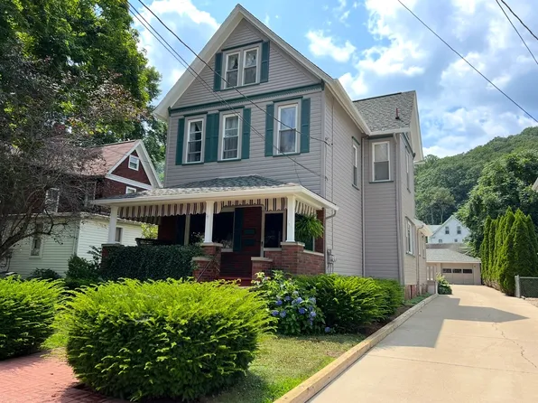 729 Liberty St #1, Franklin, PA 16323
