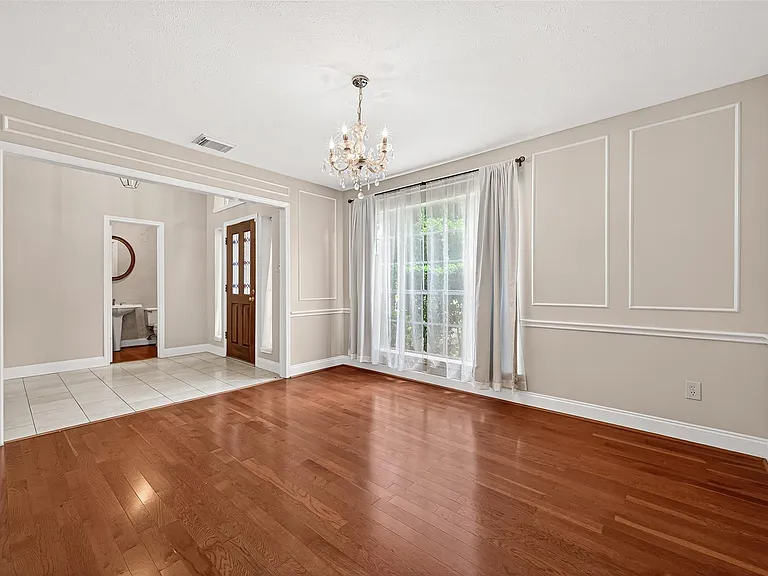 4506 Warwick Dr — Photo 6