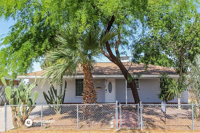 1st image of 5512 N 34th Dr