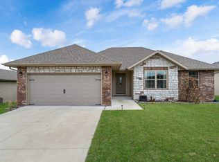 2009 S La Jolla St, Ozark, MO 65721