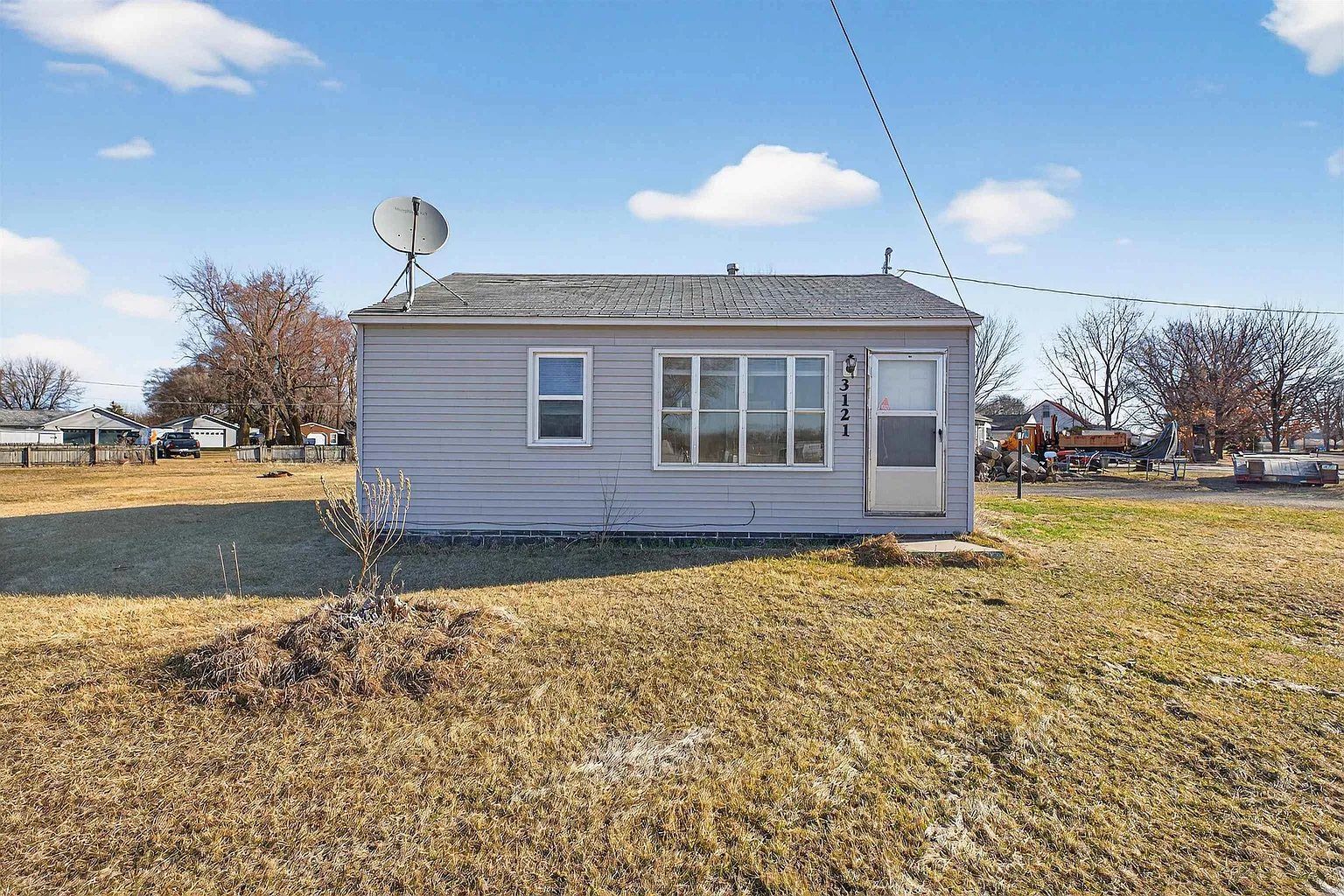3121 Gilbertville Rd photo 1