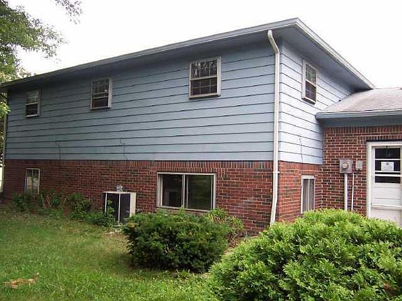 3rd image of 10412 E Curry Ct