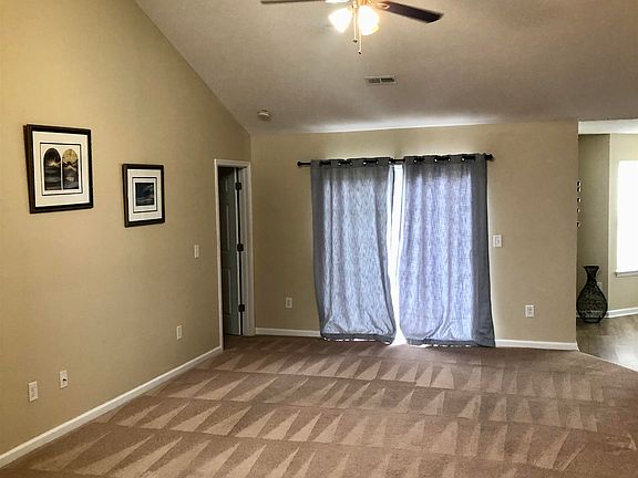 4th image of 338 Hidden Ct.