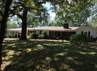 201 W Durham St, Landrum, SC 29356