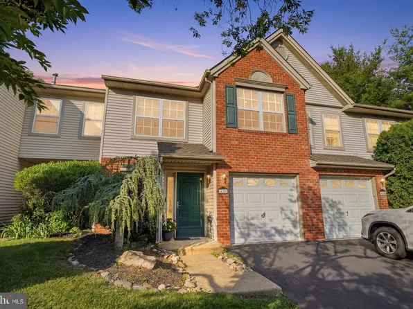 458 Jason Dr, Southampton, PA 18966