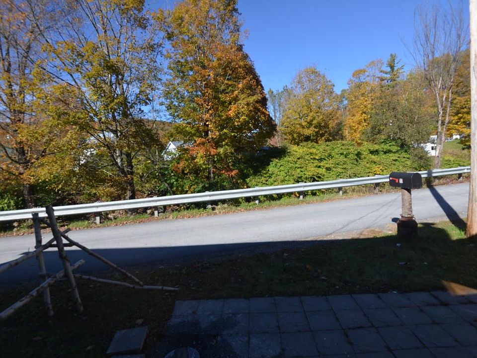 10 Lucas Rd, Richford, VT 05476 Zillow