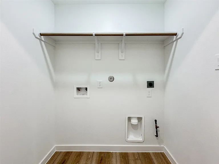 2710 Discovery Trails Ct — Photo 32
