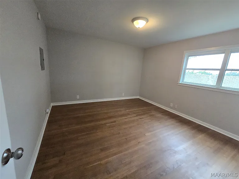 3733 Wesley Dr — Photo 7
