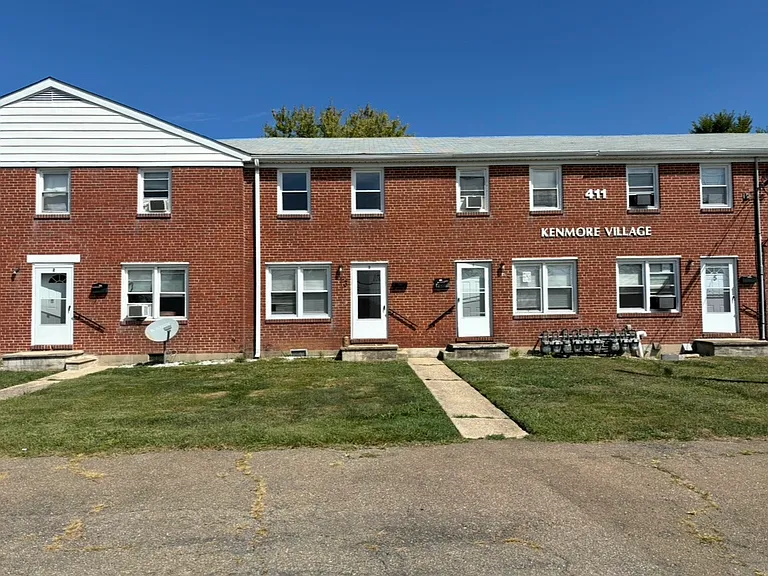 411 Kenmore Ave #4 — Photo 1