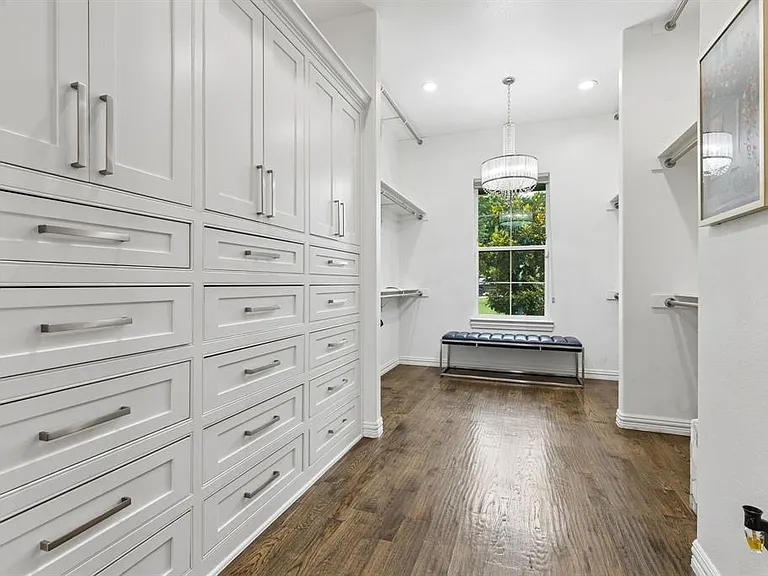 517 Pine Island Cir — Photo 21