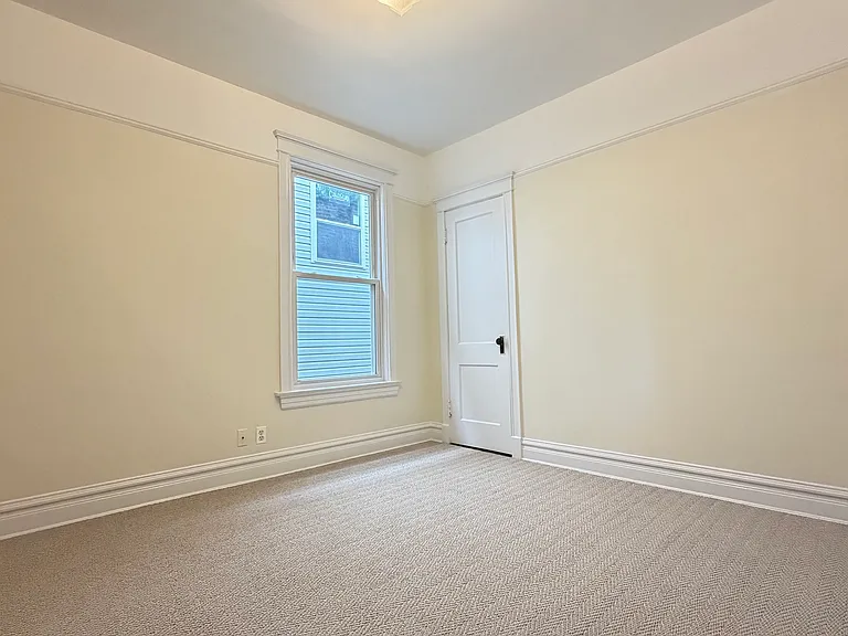 4511 N Greenview Ave #2 — Photo 25