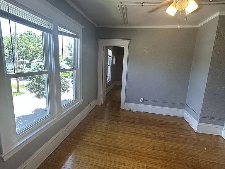960 19th Ave NE — Photo 16