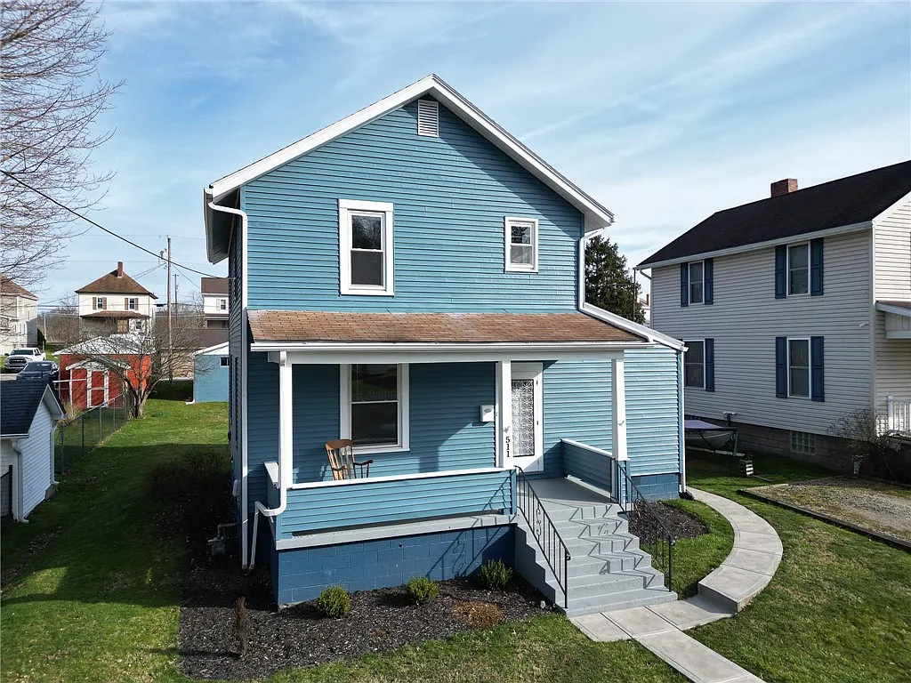 511 W Grant St photo 1