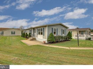 27 Woodsbluff Run, North Wales, PA 19454
