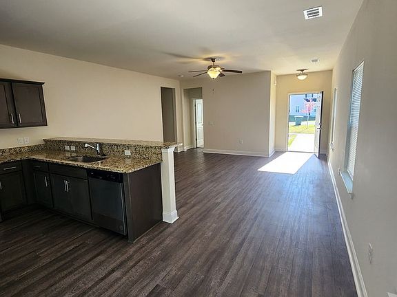 2nd image of 726 Mill Creek Cir