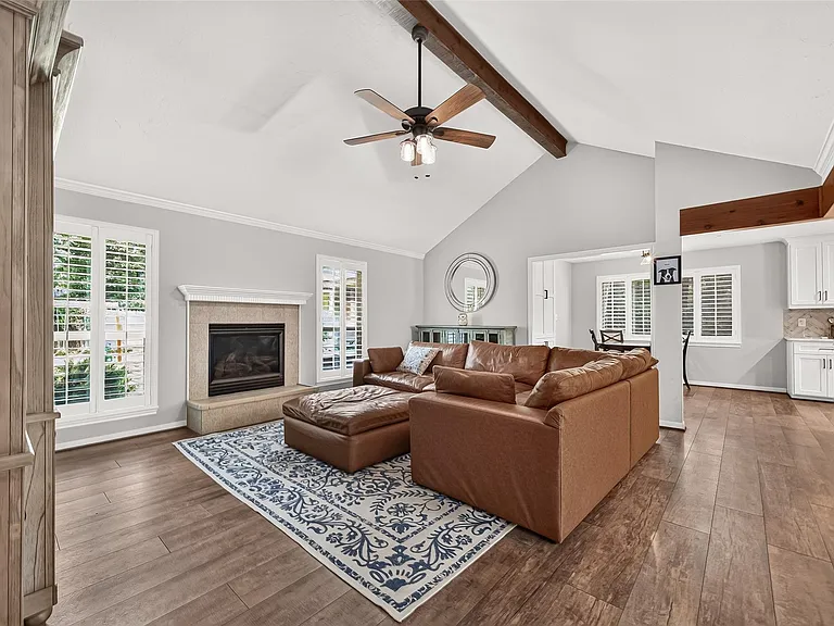 23011 Fox Hunt Dr — Photo 16