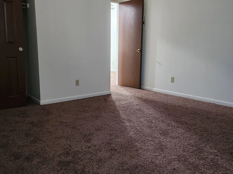 105 Martin Luther King Dr E #2 — Photo 9