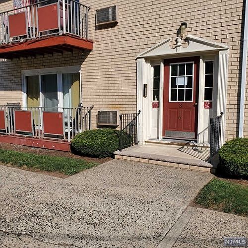 1st image of 316 Hoover Ave
