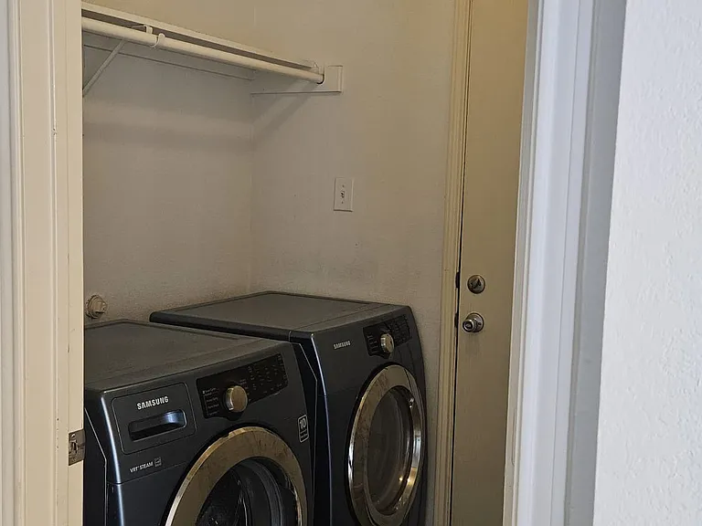 9608 George Washington Dr — Photo 17