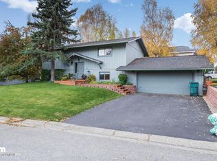 8800 Greenbelt Dr, Anchorage, AK 99502