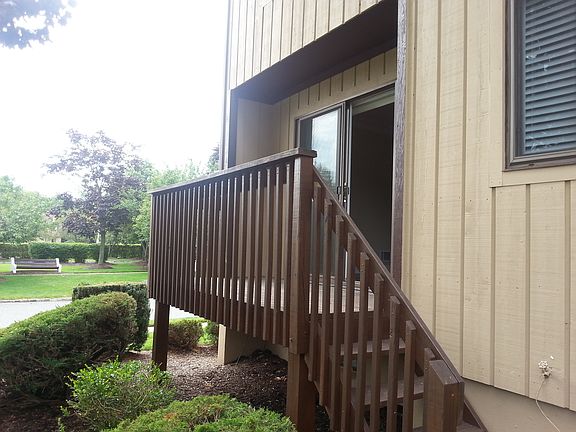 2nd image of 38 Park St #A-st9