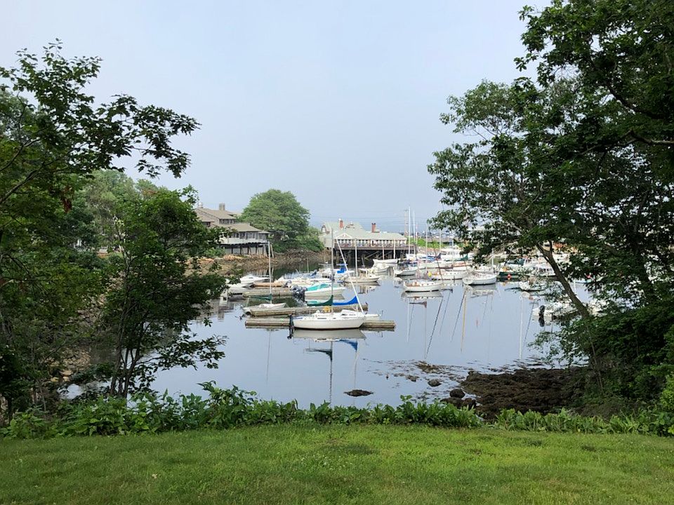 2nd image of 401 Shore Rd