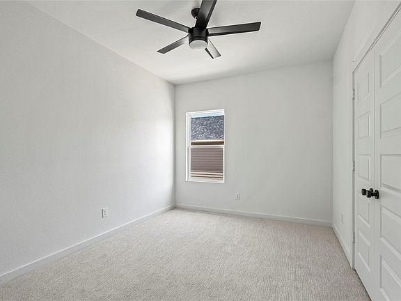 2nd image of 406 Bobbie St