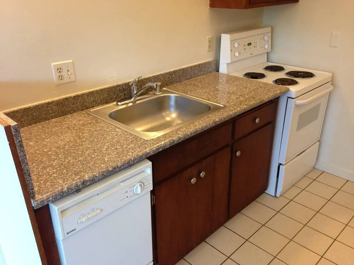 2 bed, 816 sqft, $2,350 — Photo 3