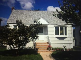 7 Kearney St, Lyndhurst, NJ 07071