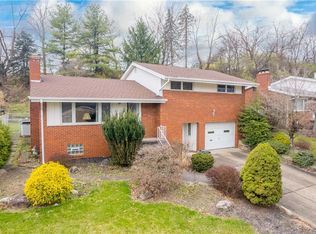 348 Yarrow Ln, Pittsburgh, PA 15236