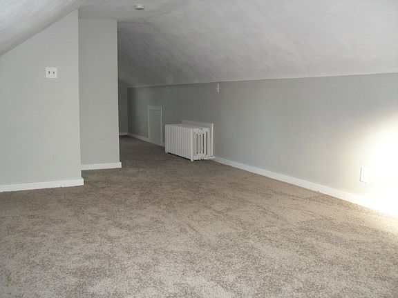 Spacious Upstairs Bedroom