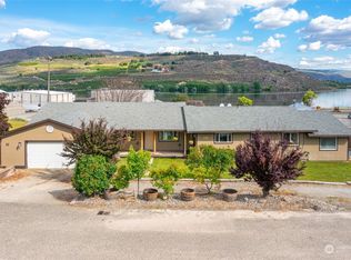 115 Pryor Dr, Pateros, WA 98846