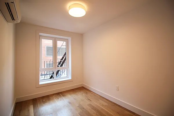 Rented by Hagstrom Management Inc | media 29