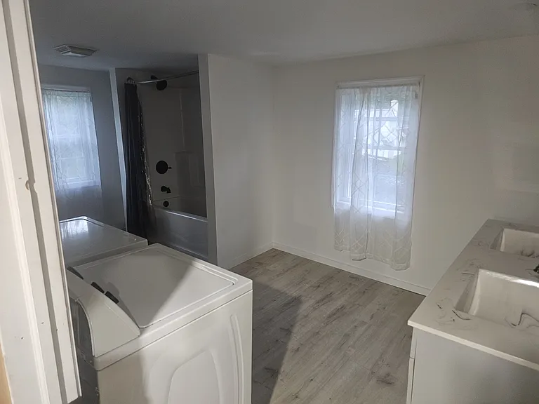 742 Main Rd — Photo 9