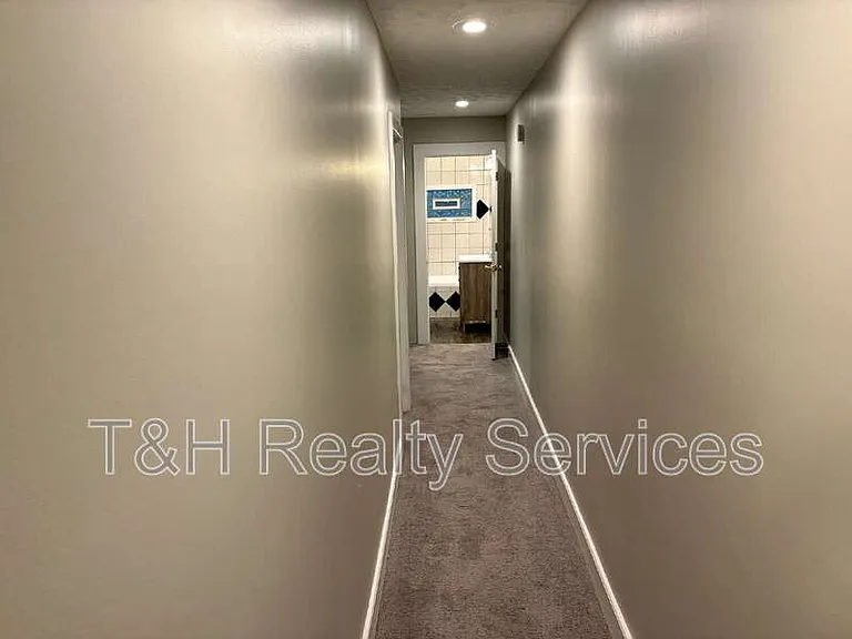 2923 N Delaware St — Photo 13