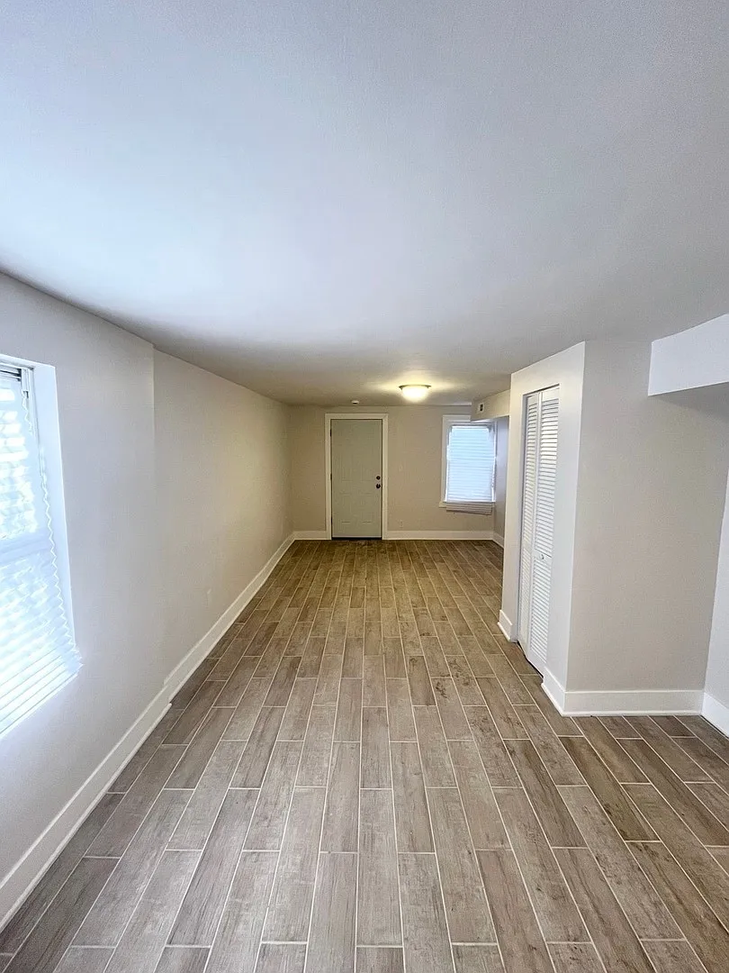2 bed, 875 sqft, $1,550 — Photo 4