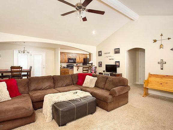5th image of 9906 Asher Ave