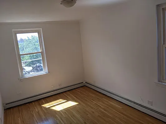 Rented by Alexiou Realty | media 38