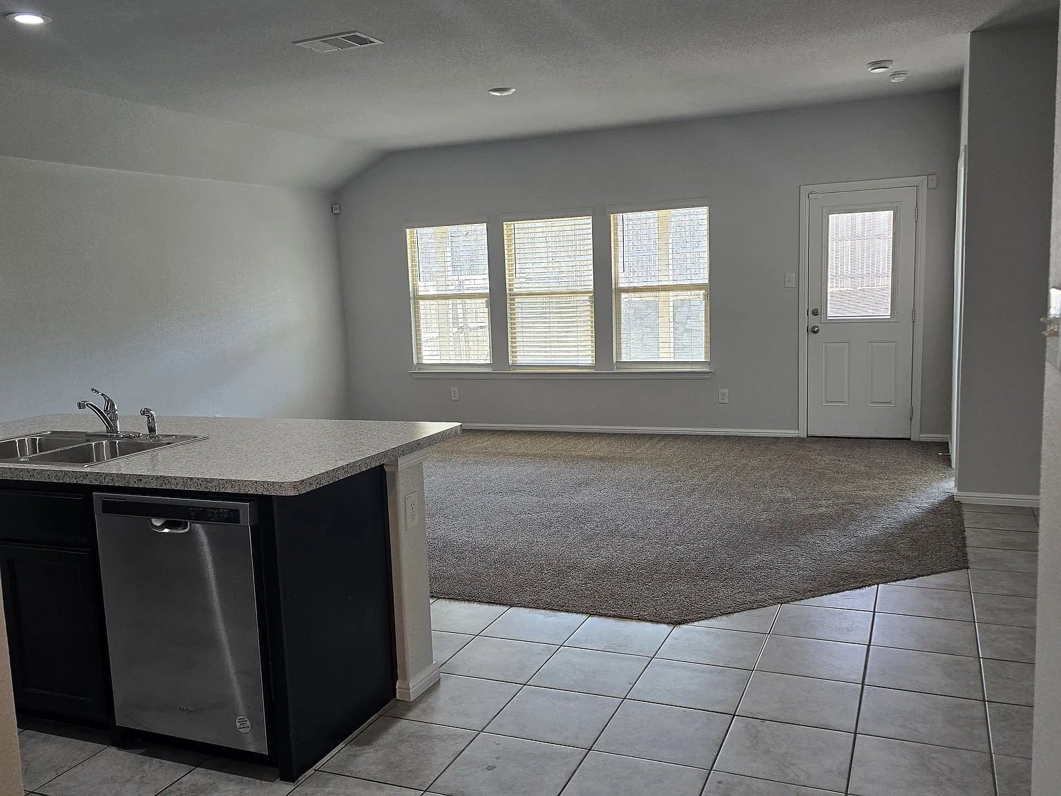 10437 Fort Bird Trl — Photo 4