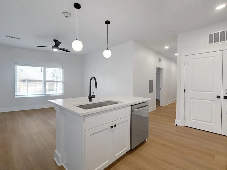 3000 Duval St #201 — Photo 10