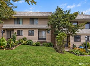 20 Briar Ct #20, Cromwell, CT 06416