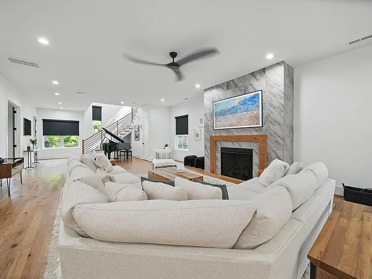 708 Cross Trail Dr — Photo 5