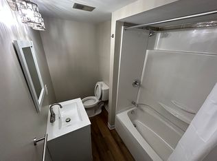 10 Alfred St, Wheeling, WV 26003
