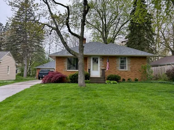 1701 Ridgewood Ave SE, Grand Rapids, MI 49506