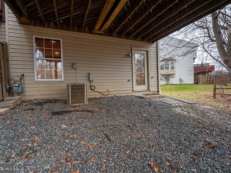 20821 Shamrock Glen Cir #804 — Photo 37
